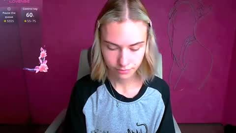 Emmi online show from 10/06/25, 05:16