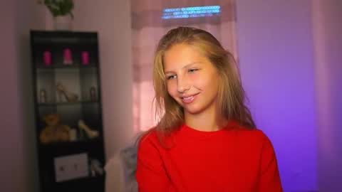 Snapshot of emmie_murray chatting on 09/27/25, 01:16 Emmie online show from 09/27/25, 01:16