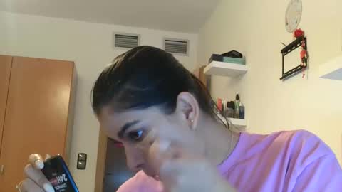 emmie online show from 10/31/25, 09:32