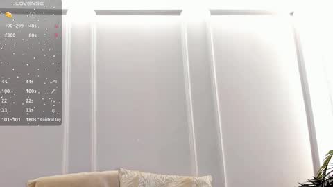 Snapshot of emmiily_z chatting on 12/14/24, 10:39 Emmiily online show from 12/14/24, 10:39