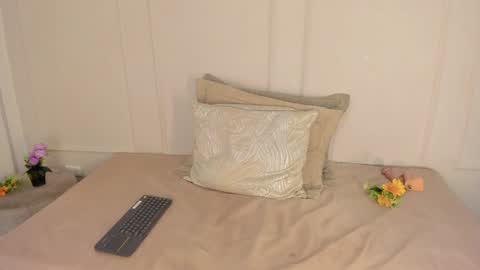 Snapshot of emmiily_z chatting on 01/09/25, 10:41 Emmiily online show from 01/09/25, 10:41