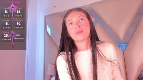 Snapshot of emmily_evans_ chatting on 01/13/25, 01:06 emmily_evans_ online show from 01/13/25, 01:06