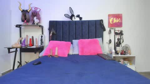 Snapshot of emmily_giraldo chatting on 01/10/25, 05:34 online show from 01/10/25, 05:34