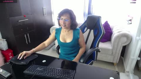 Emmily online show from 01/14/25, 09:20