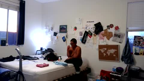 Emms online show from 02/21/25, 01:22