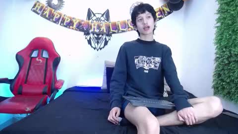 Snapshot of emmo_boy chatting on 10/29/25, 12:51 SERGIO online show from 10/29/25, 12:51