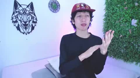 Snapshot of emmo_boy chatting on 11/22/25, 12:48 SERGIO online show from 11/22/25, 12:48