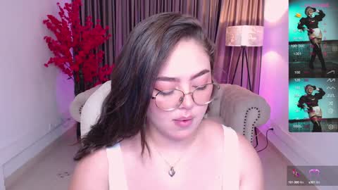 Snapshot of emmy_walker1 chatting on 01/20/25, 11:02 Emmy Walker online show from 01/20/25, 11:02