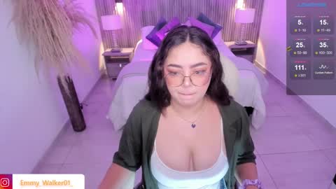 Emmy Walker online show from 10/14/25, 11:00