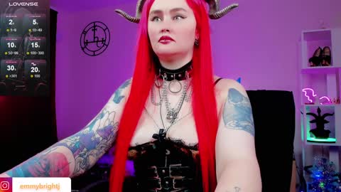 Emmy Bright     50  online show from 01/10/25, 03:07