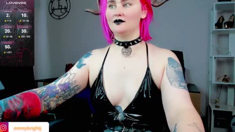 Emmy Bright     50  online show from 01/30/25, 06:35