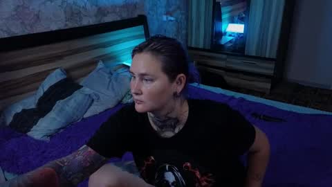 Emmy Bright     50  online show from 09/13/25, 06:18