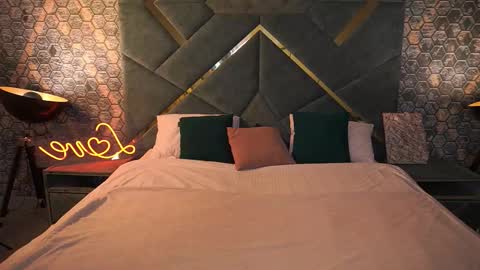 E M M Y online show from 10/27/25, 06:50