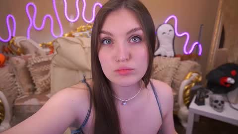 E M M Y online show from 11/03/25, 06:58