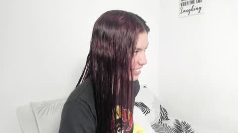 Snapshot of emperatriiiz chatting on 12/05/24, 07:49 Emperatriz online show from 12/05/24, 07:49