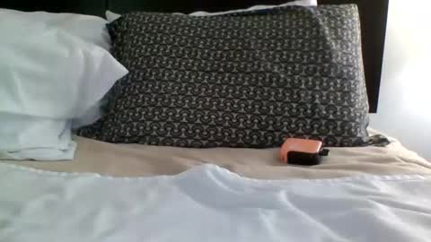 emy1713 online show from 11/25/25, 07:36