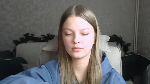 EmySway online show from 01/31/25, 02:07