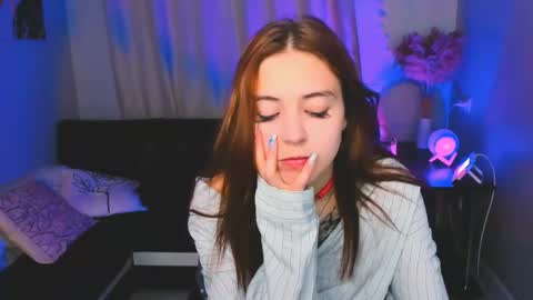 enchanted_bella online show from 11/12/25, 01:55