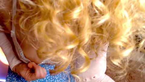 Enchanti online show from 01/31/25, 05:53