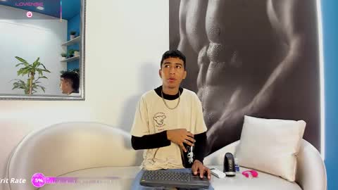 Ender online show from 11/16/25, 01:39