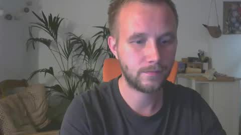 Snapshot of enerjizzer chatting on 09/12/25, 07:58 3from Desire online show from 09/12/25, 07:58