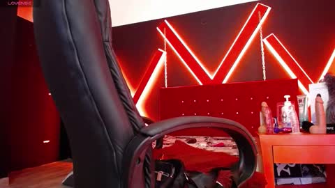 Engel online show from 10/28/25, 03:36