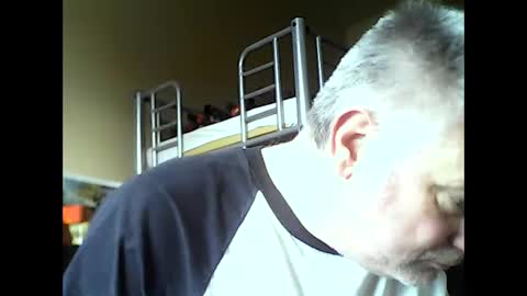 Snapshot of englishguysurrey chatting on 10/02/25, 12:23 englishguysurrey online show from 10/02/25, 12:23