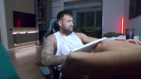 Erik online show from 11/07/25, 06:52