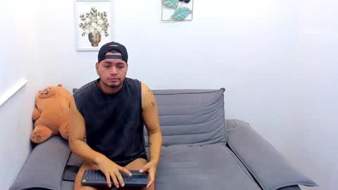 Snapshot of enrique_villa23 chatting on 12/30/24, 07:21 enrique online show from 12/30/24, 07:21