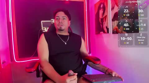 Snapshot of enrique_villa23 chatting on 09/26/25, 01:26 enrique online show from 09/26/25, 01:26