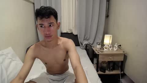 Snapshot of enzinoxx2024 chatting on 09/25/25, 06:22 enzo online show from 09/25/25, 06:22