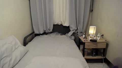 Snapshot of enzinoxx2024 chatting on 10/03/25, 02:30 enzo online show from 10/03/25, 02:30