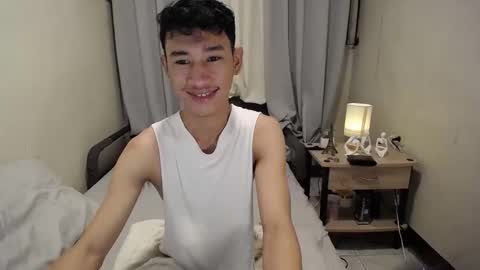 Snapshot of enzinoxx2024 chatting on 10/03/25, 05:54 enzo online show from 10/03/25, 05:54