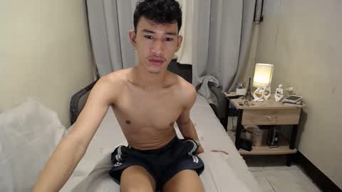 Snapshot of enzinoxx2024 chatting on 10/08/25, 07:28 enzo online show from 10/08/25, 07:28