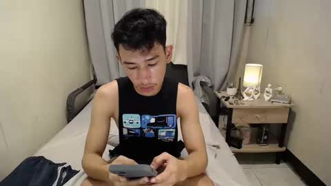 Snapshot of enzinoxx2024 chatting on 10/09/25, 05:49 enzo online show from 10/09/25, 05:49