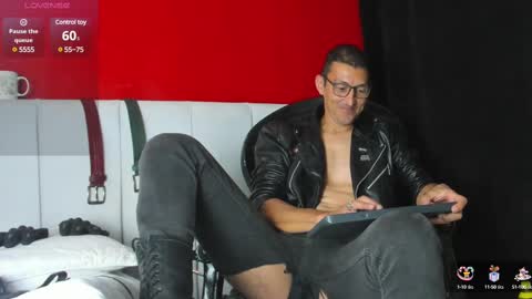 Snapshot of enzopratt chatting on 03/02/25, 06:05 Enzo Pratt online show from 03/02/25, 06:05