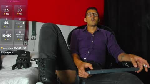 Snapshot of enzopratt chatting on 03/05/25, 09:05 Enzo Pratt online show from 03/05/25, 09:05
