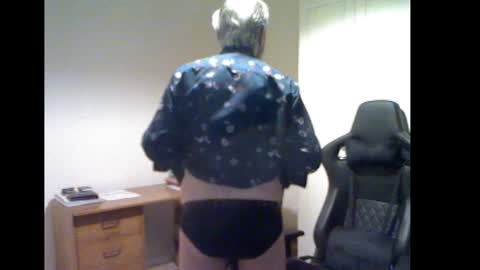Snapshot of erasmus_d chatting on 01/13/25, 06:05 erasmus_d online show from 01/13/25, 06:05