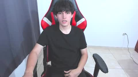 eren_tatakae online show from 10/10/25, 02:32