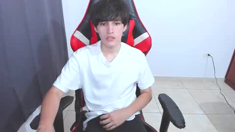 eren_tatakae online show from 10/17/25, 03:20