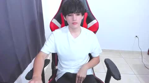 eren_tatakae online show from 10/17/25, 06:32