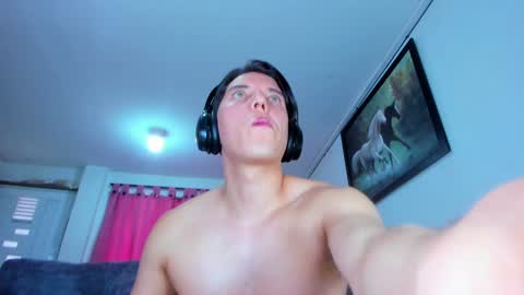 Snapshot of eric_twink18 chatting on 12/07/24, 04:47 eric_twink18 online show from 12/07/24, 04:47