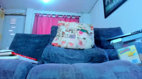 Snapshot of eric_twink18 chatting on 02/12/25, 01:27 eric_twink18 online show from 02/12/25, 01:27