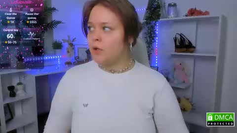 erica_love_ online show from 11/16/25, 06:30