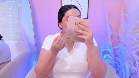 Erika Mendez online show from 10/28/25, 07:49