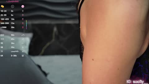 Erika online show from 01/28/25, 01:38