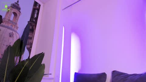 Erika online show from 11/18/25, 04:17