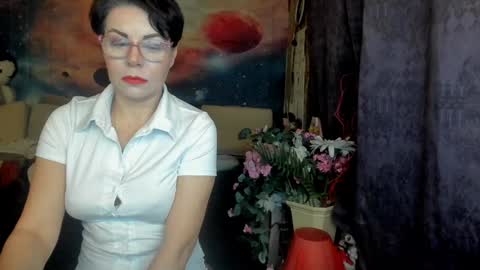 Snapshot of erotic_dessire chatting on 01/12/25, 05:54 Eve online show from 01/12/25, 05:54
