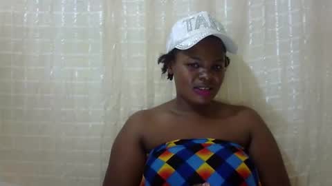 Snapshot of erotic_ebony56 chatting on 10/28/25, 01:25 erotic_ebony56 online show from 10/28/25, 01:25