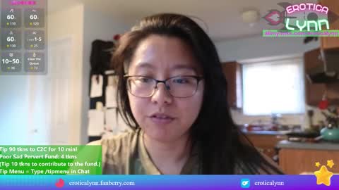 Snapshot of eroticalynn chatting on 11/14/25, 09:24 Lynn online show from 11/14/25, 09:24